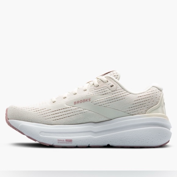 Brooks Shoes - Brooks Women's Ghost Max Cream Running Shoes 8.5